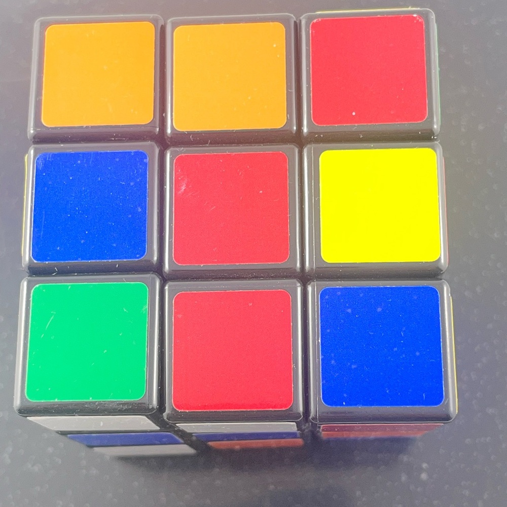 Cube with Multicolor Faces - Picture 3 of 6